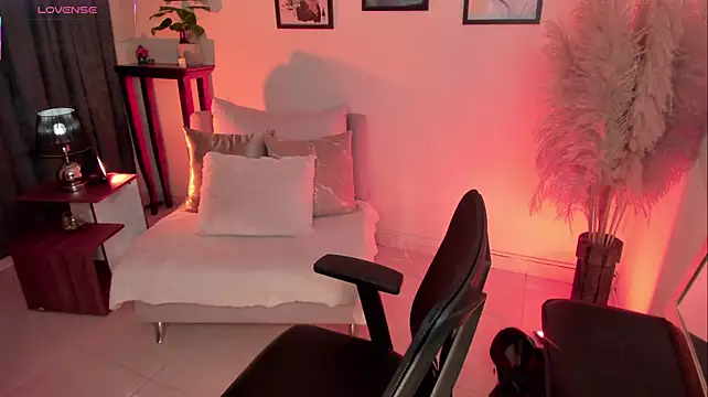 Mia-Carter1