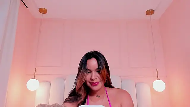 sarah_salis_