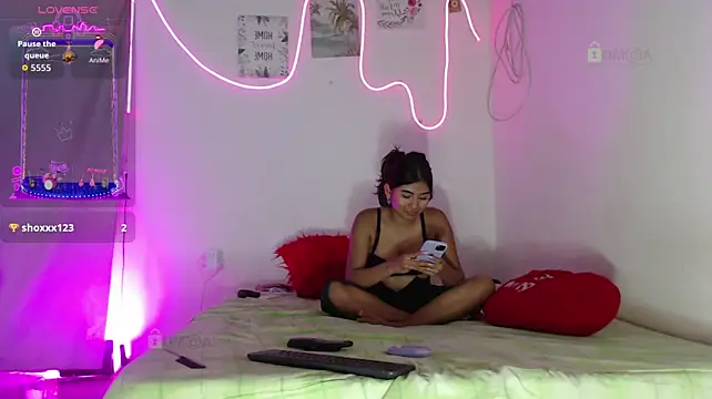 Mia_Doll01