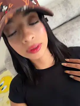 Annacherry_77