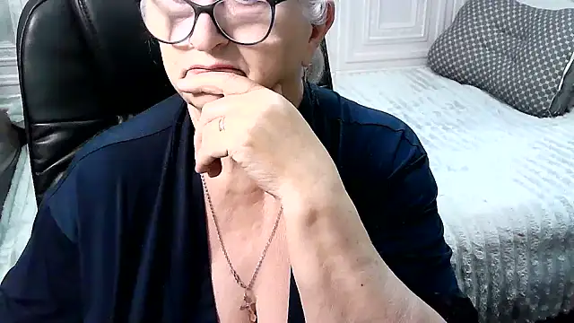 LolkaAlyss live cam preview