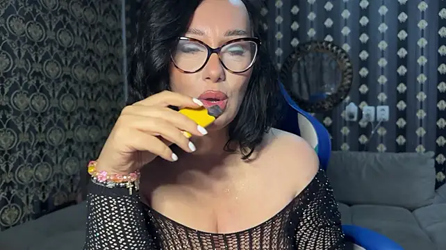 AnnaAnn_Milf