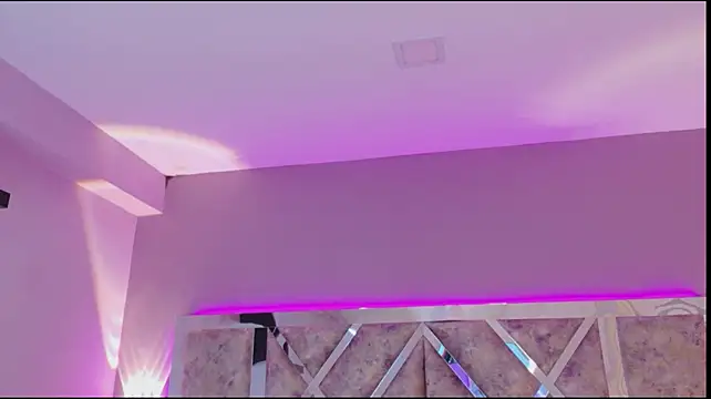 LolaGray__ live cam preview