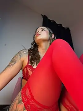 HotAlana_