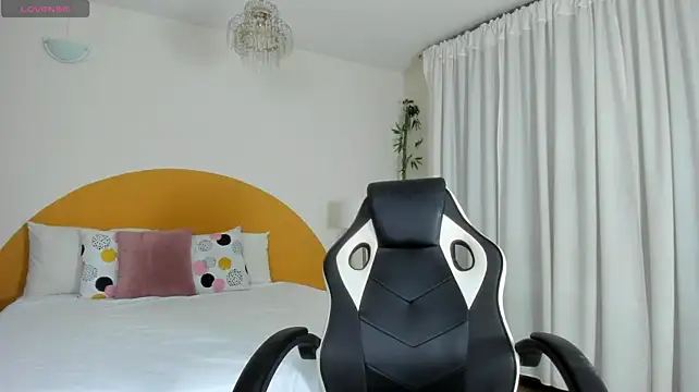 _Emmaa_Queen_ webcam stripchat model stream image