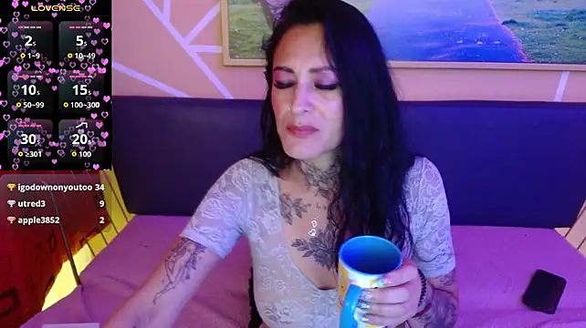 Roxanne_vale