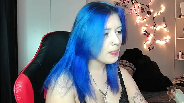 emilia_off0