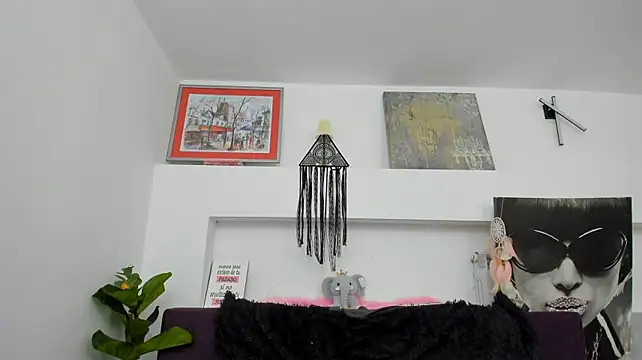 Selena_Shinex