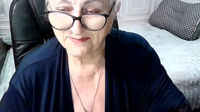 LolkaAlyss live cam preview