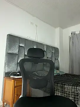 YeremiBrowm webcam