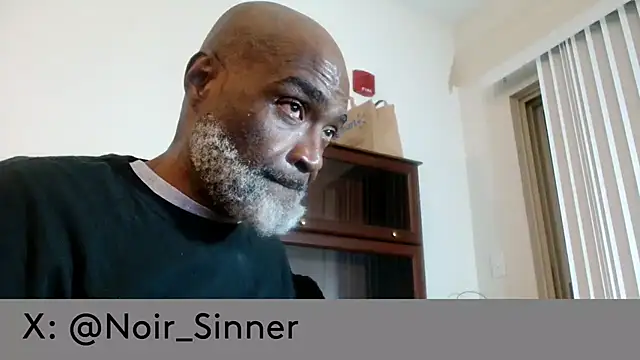 sinnernoir live cam preview