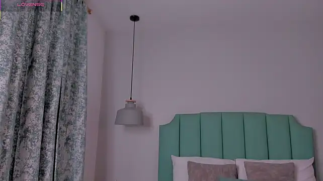 nela_moretti webcam
