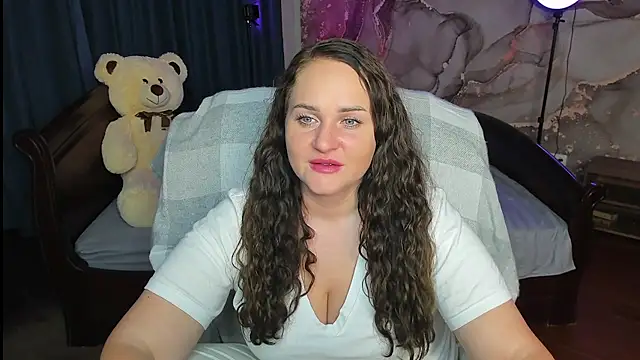 Chorna_Rouse live cam preview