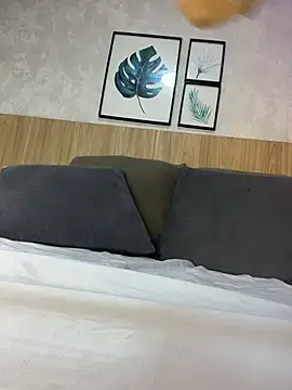 Kylie_Heaven live sex cam