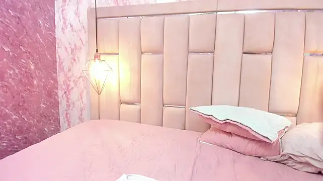 Little_Ariana26