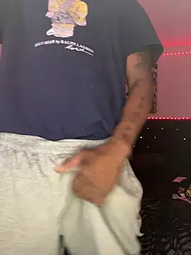 BigDaddyDy live cam on StripChat