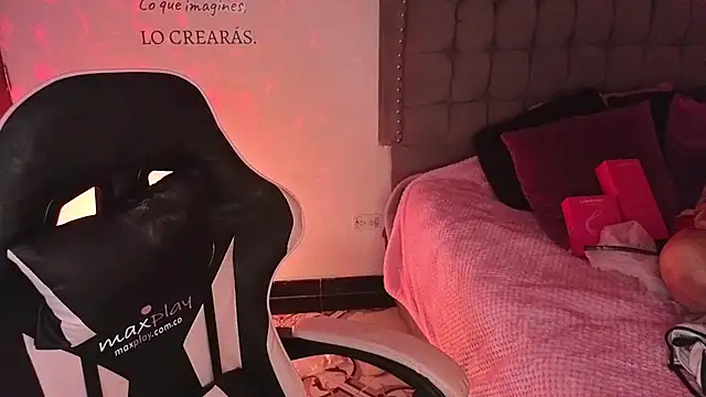 Melissa_Adamsx