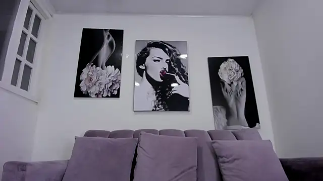 santi_twinkguy live sex cam