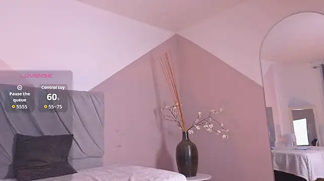 valeriavibes live cam on StripChat