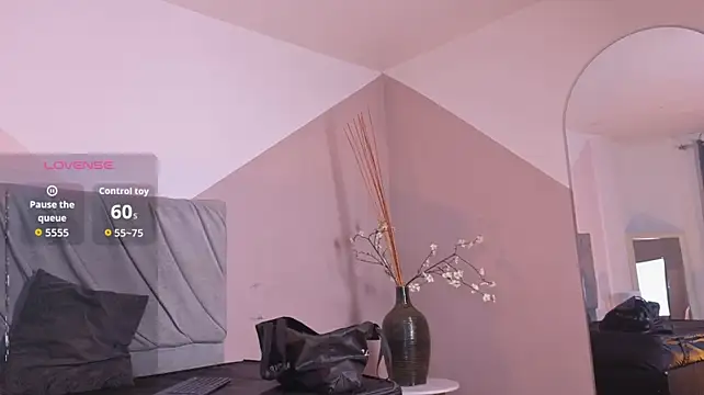 valeriavibes live cam on StripChat