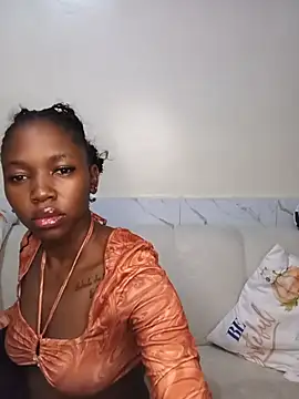 xhennah live cam on StripChat