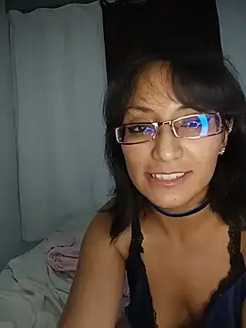 LucyCherry69 webcam