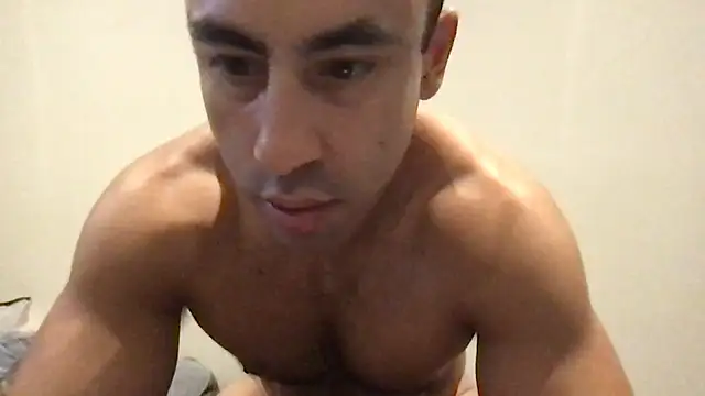 BigGuyMuscle live cam on StripChat