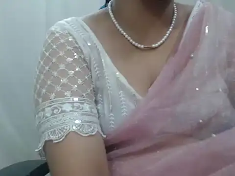 Lovely_Siri_23