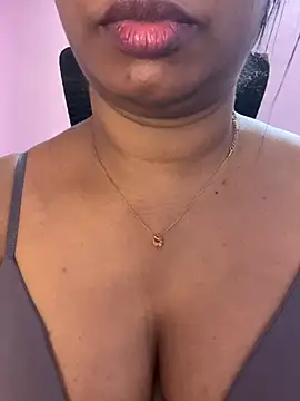 Tamil_Maaya