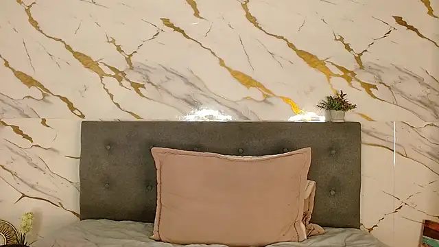 Bridgette_058 live cam preview