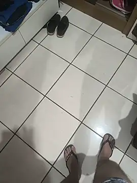sigilocuiaba (Ask my age) - Bater até matar sua sede com meu leite.