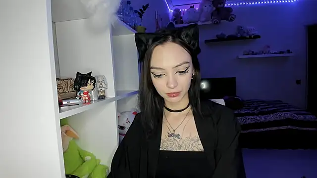 PurrYuna live sex cam