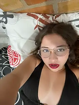 AliciaWhite_nt webcam