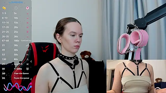 _velvet_whisper_ webcam