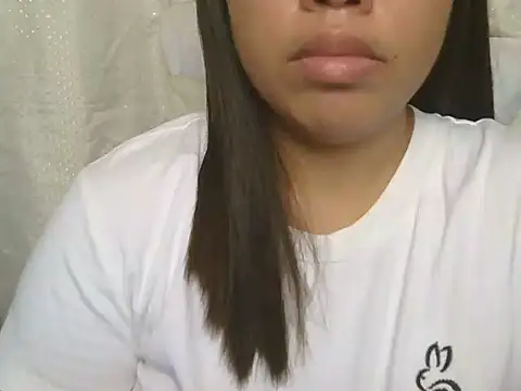 ChubbyButty live cam on StripChat