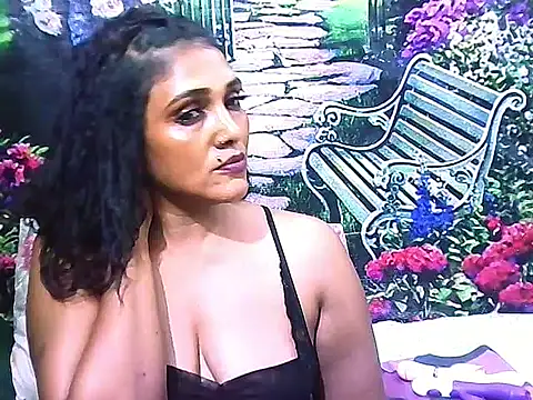 IndianSexyLady20 live cam on StripChat