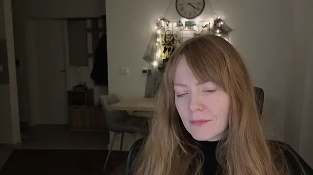 Aurora_Velvett_