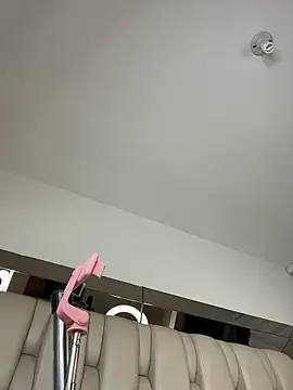 ALISSON_FOXXX1