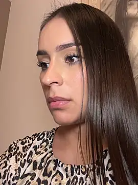 Mau_White Live Webcam on Stripchat