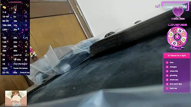 ateneamoon live cam on StripChat