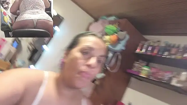 zoe_hotxxx live cam on StripChat