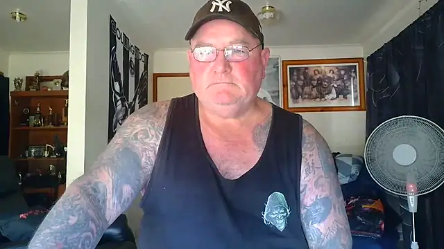 KINKYBLUEYES69