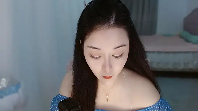 Amy-cnbaby