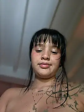 LorenRosse live cam on StripChat