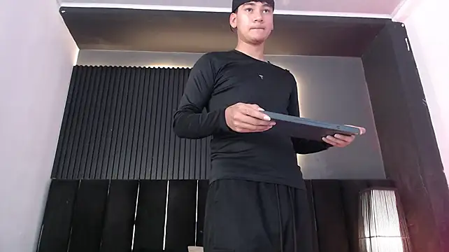 Dominic_ghost live sex cam