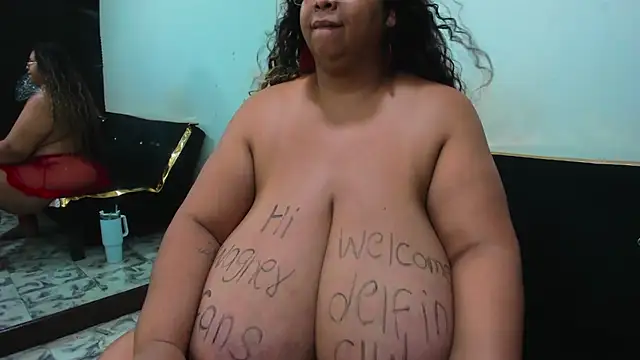Lynn_Jones live cam preview