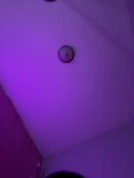 Homeb0dy live cam on StripChat