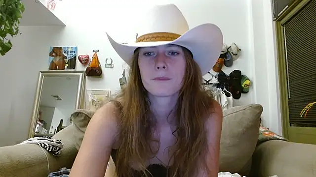 LilBongo1 live cam on StripChat