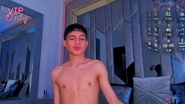 Sebax_Young webcam