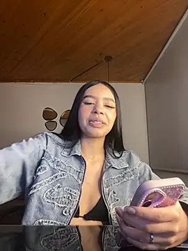 Karina_pink19 live cam on StripChat